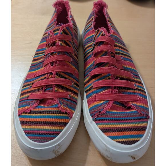 🍀Women's 9.5 Rocket Dog Slip Ons - Picture 1 of 5
